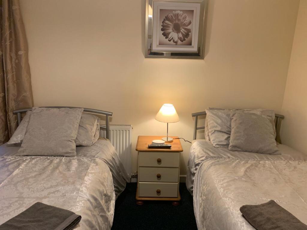Budget Rooms Inverness Buitenkant foto